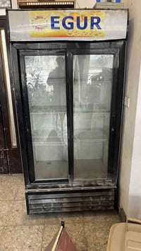 للبيع بيه عطل كانت تشتغل وفجأة راح التبريد مكانه الحريه شارع الغاز للا...