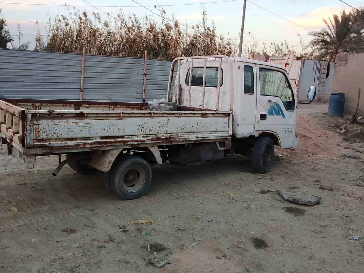 السلام عليكم فونتيرا بدون راعي ما اندل راعيها ابيعها بدون راعي تكفل من السرقه والعشر سعر 20 ورقه وبها مجال بسيط مكان السياره كربلاء ***********
