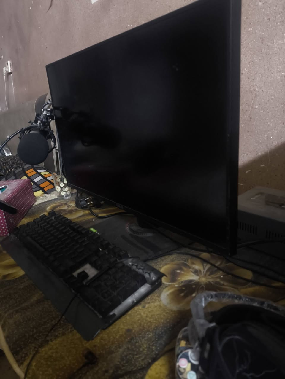 شاشه اسوس تاف.
2K 170FPS
4K 75FPS
تقنيات انفيدا تدعم 
اسم اسستت. 
360 درجه 
متغير لون ينطي قريبه الولد 
انقطع مو ديل بكسل شاشه مايعرف ليسولف فدوه روحلكم
هذ لدد طافي 
سعرها 160الف فقط
 من رخصت الادمن


**إذا كنت صاحب هذا الإعلان وتريد حذفه لأي سبب، رجاءا أرسل رسالة إلى الدعم الفني**