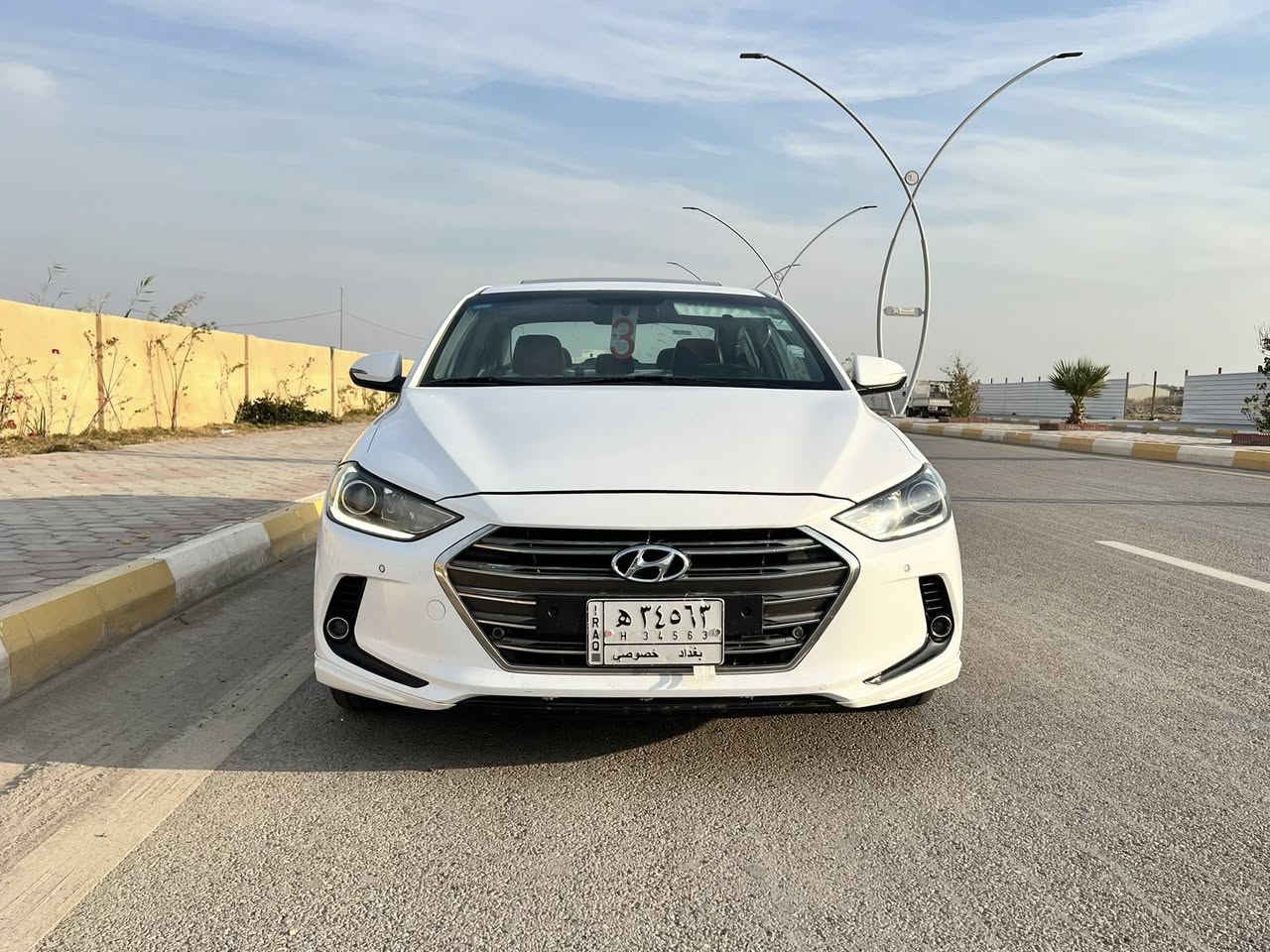 السلام عليكم
(GLS)النترا .. ٢٠١٧ … ايراني 

ماشيه  165 كيلو متر 

(داخل قرميدي 

مكفوله 

مكان السياره الرمادي شارع عشرين  

  ***********  وغير متواجد علفيس
