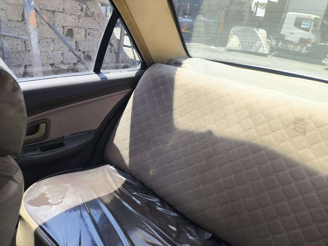 السلام عليكم عندي لميس مديل 12 سياره حلوه وكشرها مابي تبديل ولا صبغ مجفت جديد تبريد ثلج الصدر تعبان سعرها 29 وبيها مجال مكانها بغداد رقم ***********
