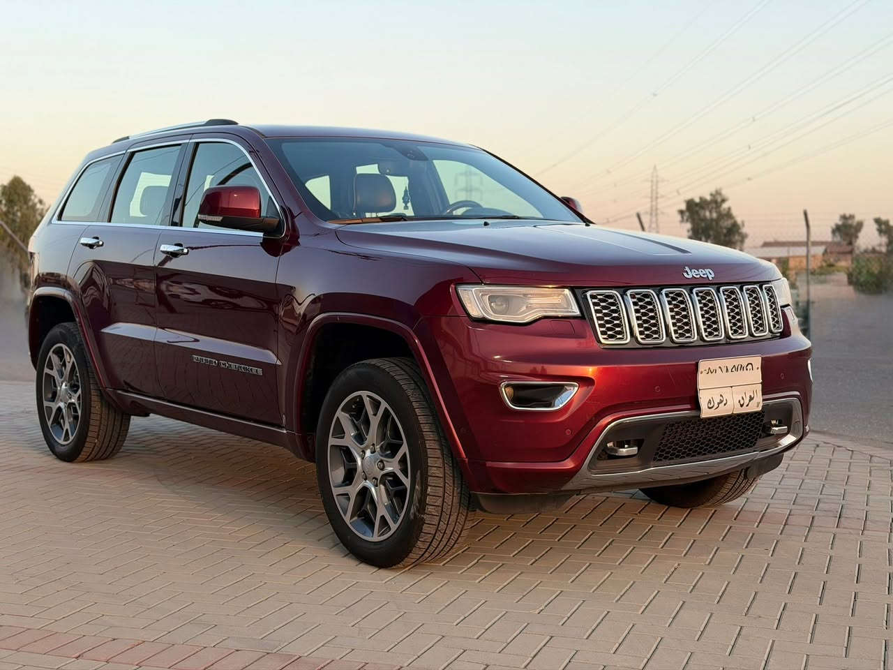 Jeep grand Cherokee Overland 2019 هارلم
ممشى 98mi وكالة هارلم من زيرو يمي
رقم دهوك باسمي 
سيارة بية ملاحظة بسيطة بل باب 
فول موصفات
-بانورما 
-انظمة قيادة 
-جكات 
-شاشة ابل كار بلاي اندوريد اوتو 
-ويك كب اوفورلاند
-تدفئة وتبريد كشنات امامية
-تدفئة كشنات خلفية 
-تدفئة ستيرن
-نقاط عمياء 
-تحكمات ستيرن 
-شفات ستيرن 
-صندوق كهربائي 
-كشنات جلد مع شعار اوفرلاند 
🔴السعر 275$ بية مجال جداً بسيط ماكو انسب من هذا سعر اوفورلاند


**إذا كنت صاحب هذا الإعلان وتريد حذفه لأي سبب، رجاءا أرسل رسالة إلى الدعم الفني**