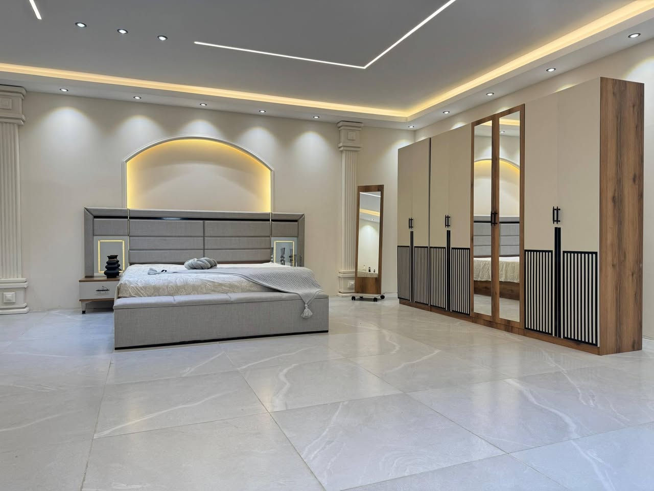 اهلاً وسهلاً بكم زبائننا ✨
تقدم لكم مجموعه الزيادي للااثاث التركي

* تم وصول موديل سالي المودرن *

🔹10 قطع 
             
🔹كنتور ملحق 3 متر

🔹ضهر بلوك

🔹 برغي وچوي حديد
  
🔹سرير  مخزن

🔹 شغل درجه اولى

⚠️ ملاحظة: البيع بالنقد فقط 🚫

📲 راسلنا الأن وأحصل على كافة التفاصيل - او شرفنا بالزيارة 📍 العنوان نجف جامعه وفاء
الاستفسار مراسله الصفحه او تصال📞
***********
