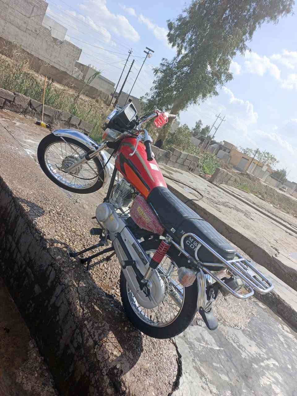 سلام عليكم دراجة نامة (وكالةالكرارلاصلية) باب اول امتياز مديل 25
اوراق كاملة سعر 600وبيهة مجال مكاني ديالئ هبهب ***********
