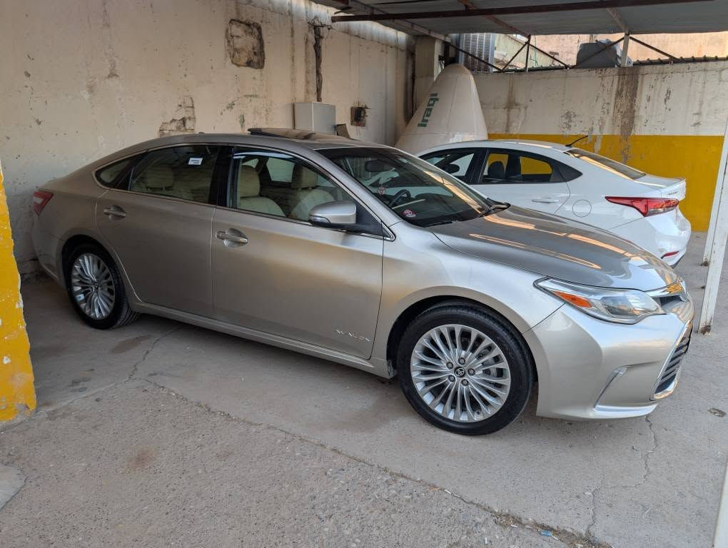 السلام و عليكم افلون 2018 موصفات المريكي ماشيه 125 الف ميل لمتد فول موصفات كشنات حار بارد امامي خلفي رادار نقط عمياء برده شحن لاسلكي السيارة كلش حلوه ضررها بسيط بدون ایرباك و بيها شبر بالصندوق صبغ من فوك يعني اذا اخلي الاسبايدر ما يبين كير محرك صدر امامي كلها شرط رقم موبايل *********** مكاني اربيل موصل السعر 205 مجال

بسيط أربيل, العراق
