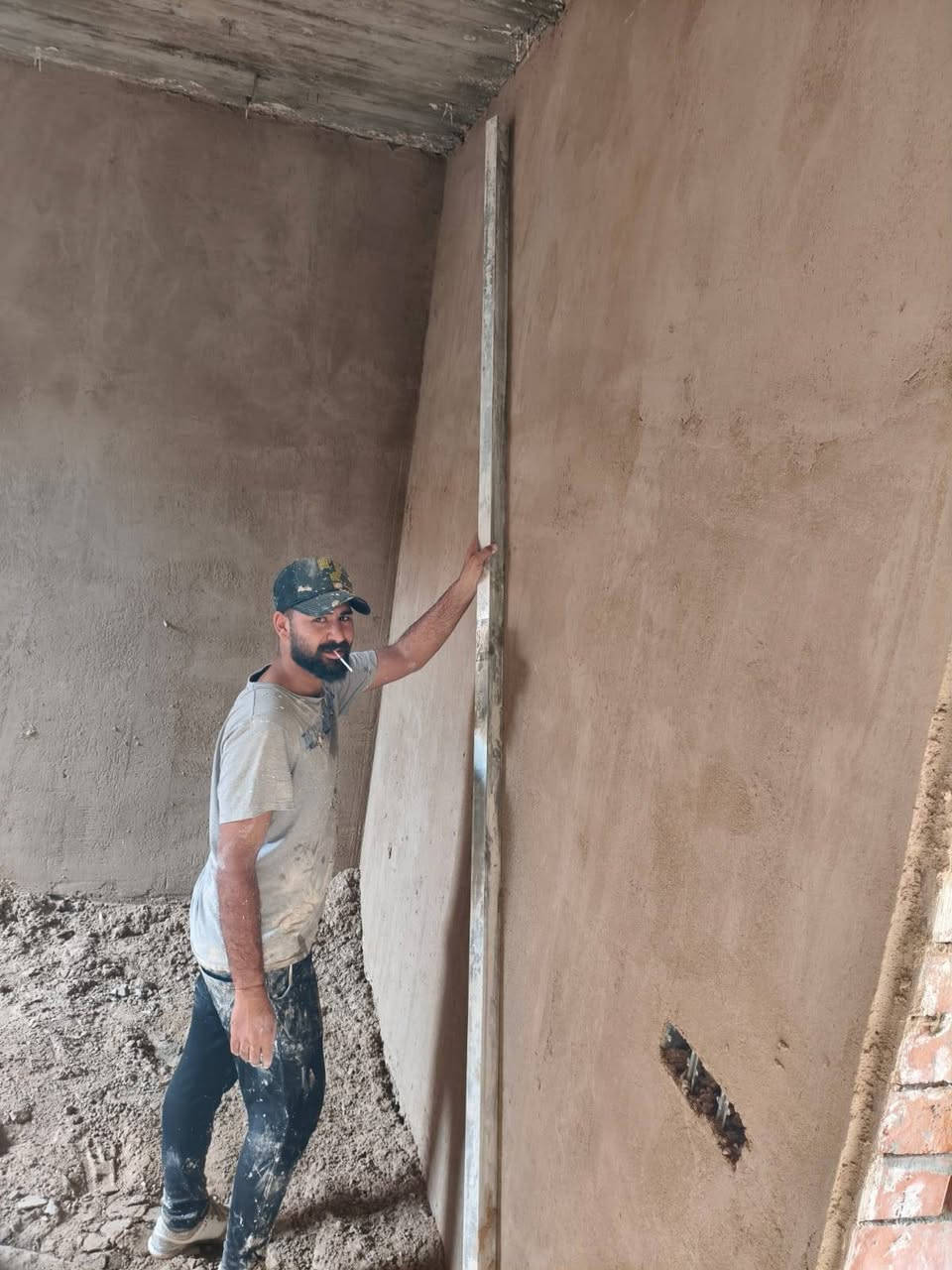 سلام عليكم خلفه لباخ واجهات جص بورك اسمنت عمل مستمر درجه اوله مكاني كربلاء متفرغ انواع البخ***********
