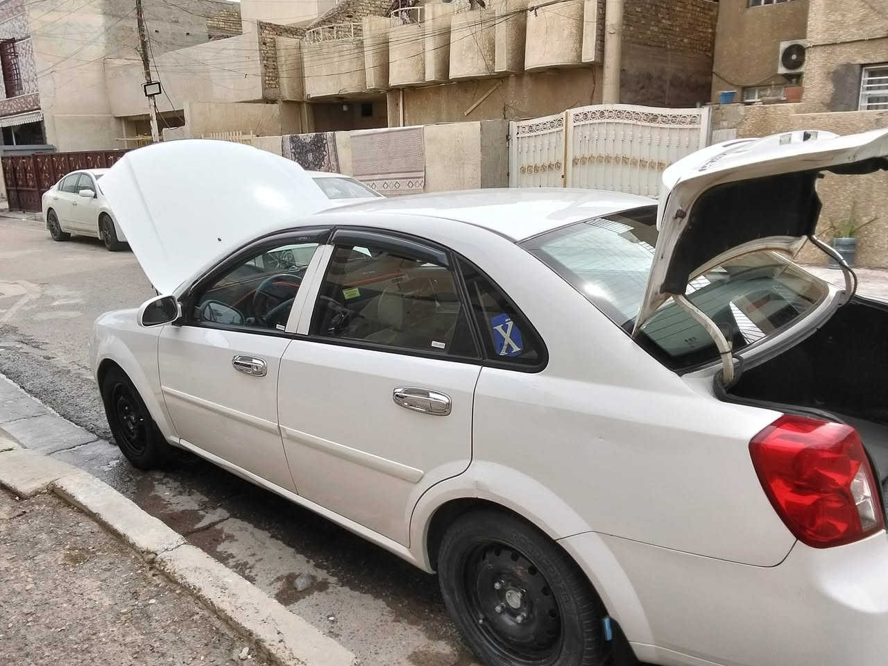 السلام عليكم اوبترا للبيع موديل 2010 محرك مفتوح كير جيد كشر ايخبل داخل احلى تبريد تدفئه جيد تايرات جيد جام كهرباء كامره دواره السعر 65 وبيه مجال *********** تفاصيل عل خاص
