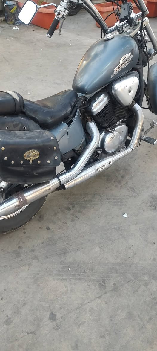 هوندا ستد 400 
اخوان اريدها مراوس فقط مراوس ب وحدة بلادية انظف منها و  انطي فرق

دراجة بدون اوراق فقط كفالة
دراجة شغالة و بلادية من كير مكينة 
سويت ادامة للمكينة و للكابريتر

كهربائيات كلها شغالة

نقوصات بسيطة
صفاحيات
جاملغ ورا مكسور و تعبان
مكاني بغداد بسمايا

اخوان كون قريب علية ب بسمايا


**إذا كنت صاحب هذا الإعلان وتريد حذفه لأي سبب، رجاءا أرسل رسالة إلى الدعم الفني**