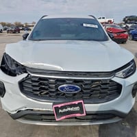 2025FORD ESCAPE  ST LINE 426mi   واصل الحره مكينه 1500   3سلندر  الي ع...