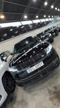 � رانج روفر 2024 – فئة HSE وكالة سردار 🔹 محرك V8 قوي × أداء رياضي راقي...