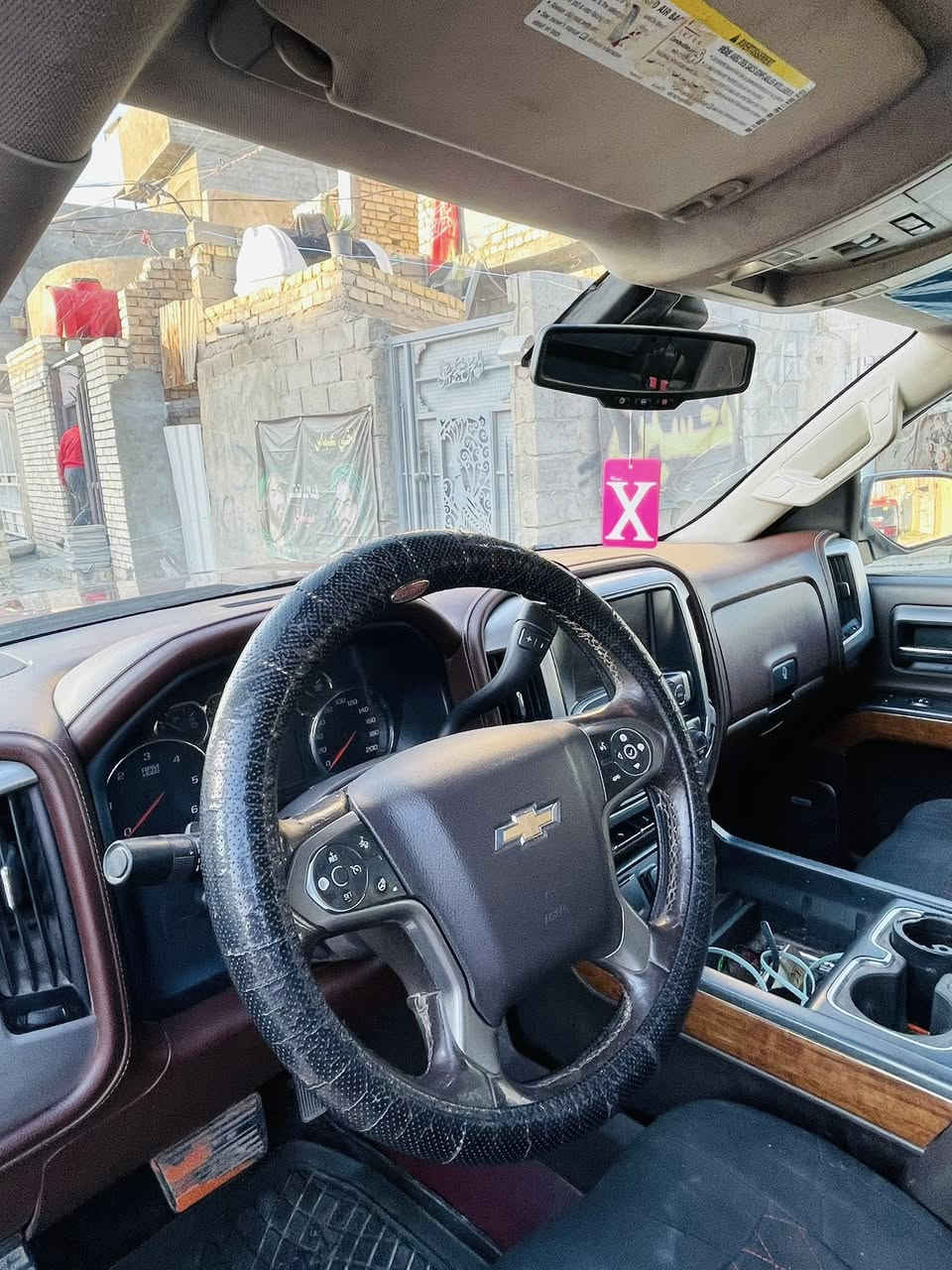 ‏سلام عليكم سيارة موديل 2015 سيارة بي ثلاث قطع محرك بيضة ضعف والسيارة أكو فيديو به حادث بال منشور السيارة ￼ السعر 125 وبها مجال بسيط وشرا يتصل  ***********￼
