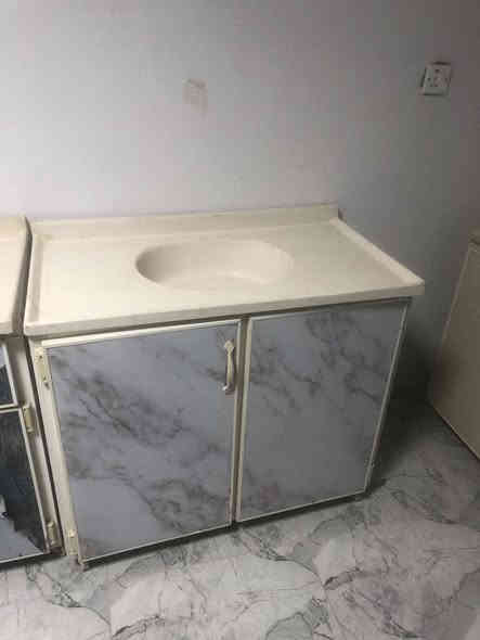 سنك مرمر مترجديد
السعر ١٥٠ الف 
مجمع الضحى مقابل دائرة كهرباء المسيب 
***********
