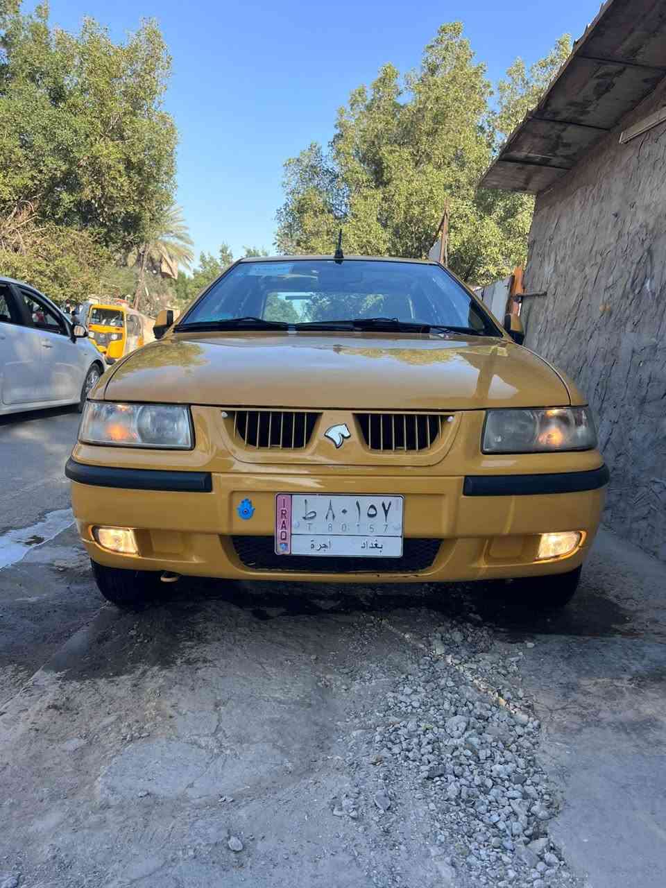 سمند 2012 
بيها بنيد مبدل
وجاملغ خلفي مصبوغ
مكان السياره بغداد 
الامين الثانيه
45 وبيها مجال 
***********
