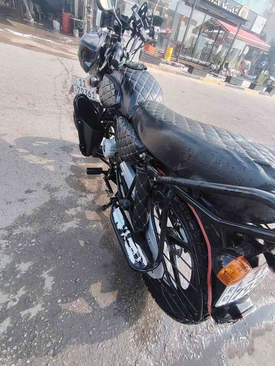 السلام عليكم اخوان
علا بركه الله
بوكسر موديل 2021 نازله بل 2022
مجفته وكاله يعني فول
الدراجه لون اسود
ما متعوبه كلش
رقم سنويه بغداد بأسمي تحويل ثاني يوم
ما بيه اي نقوصات
مكاني بغداد حي اور
السعر 2100 بيهه مجال بسيط حق جيتكم واني خادم

للتواصل ***********
متواجد واتساب و اتصال
