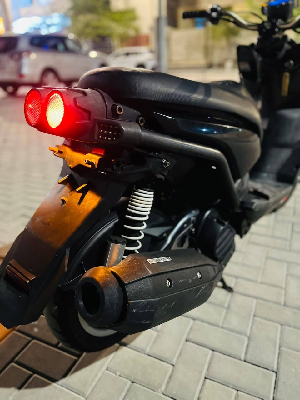 السلام عليكم
دراجـة سكنس جبلي قبل 6 أيام نزلتها 
اللون أسود + رصاصي 📌موديل 2011 ✨

بـحالة الوكالة + سكان رياضي rizoma 💛
شاصي و مكينه و كفرات رقم واحد ☝🏽 

شلعة ومعدل 💯 كهربائيات شغال 
عينه أشارة لايت عالي ناصي💡

للاستفسار : *********** 📞
المكان " شارع العالية قرب تصوير فرح 📍
