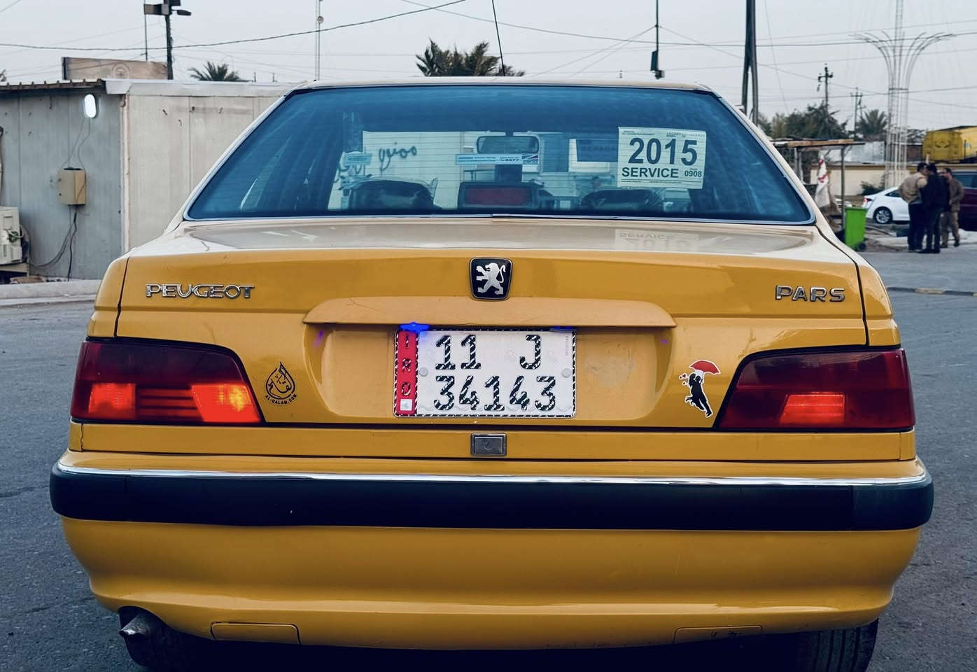 السلام عليكم بارص مديل 15مكفولة من كلشي فقط هلالة رقم نكليزي سنوية 2031مصفرة من كلشي تحوية وين ما يعجبك تخم تاير جديد تبريد كفالة محرك كفالة كير كفالة صدر خير من اللة عنوان بغداد مدينة الصدر الرقم ***********
