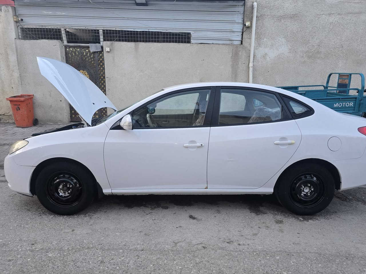 سلام عليكم من رخصة مدير الكروب / السعر 110 $ / البصره الحيانيه / *********** أتصال فقط
