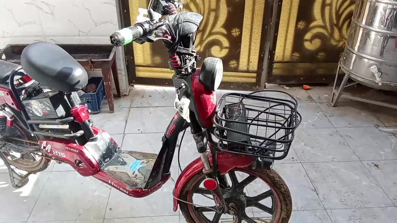 السلام عليكم شباب دراجه شحن للبيع اربع بطاريات الشراي يتصل ***********
