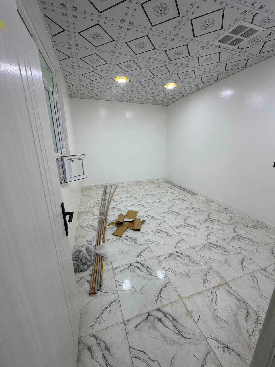 دار اللبيع كركوك منطقة حي عسكري في الزراعي  

مساحه 100 متر 
بناء حديث 
لبيت صفر بعدا
نضام تبريد مركزي
مثل ماموضح بصوره
***********
