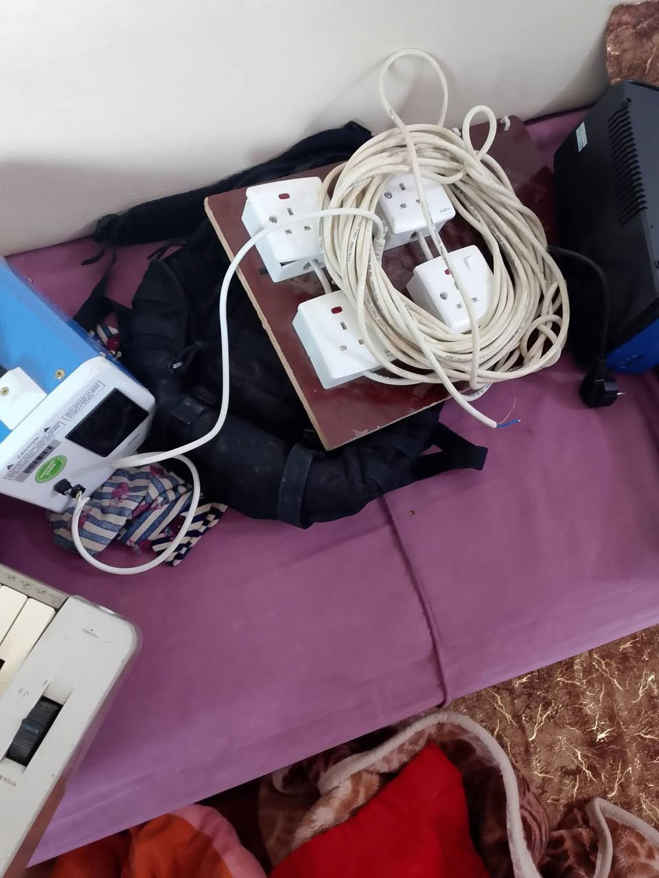 السلام عليكم فرقة كاملة للبيع السعر (مليونين و500)
وتوصيل ماعندي تجي تفحص وتاخذ

استاندات سماعة عدد4  اثنين أصلي واثنين عادي  

اورج pa3x سوبر أورينتال  مع برنامج شعبي طربي قوي 

استاند أورگ طابقين حديد قوي الأصلي 

مكسر داينكورد باوار 1000 نوعية الأمتياز الأصلي شرط مايفصل أبداً 

مايك نوعية شور اسود ثلاث خطوط مستعمل حفلات شي قليل جدا 

مايك نوعية فري بور لاسلكي دفع ونقاوة 

رافعة فولتية أصلية شرط كهرباء صحيحة مية بالمية

يو بي اس نظيف جدا يحافظلك ع الجهاز  اذا كهرباء غير طبيعية ماراح يعبر كهرباء للجهاز 

سماعات ثنائي عدد 2  400 واط شرط النقاوة وصوت عالي جدا  مستعملات شي قليل جدا 

سماعة ثنائي وحدة تك مونتاربو عادية  

مع جوك سماعات عدد ٣ وايرات توصيل واواكسات وغيرها من الملحقات

مكاني صلاح الدين بيجي ***********
