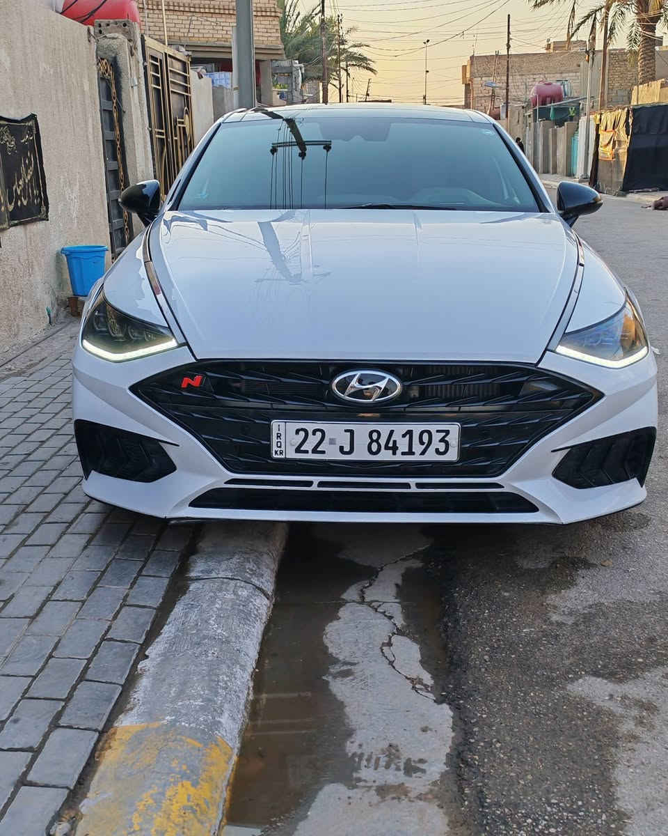 سوناتا 21 ان لاين فول الفول مكينه 2500 تيربو مواصفات الان لاين معروف السياره نضيف بيه صبغ نص بنيد وجاملغ وهنا بيه دور جاملغ الخلفي رقم اربيل راعيه موجود هنا تريد تحويل تريد وكاله السعر 155 بيه مجال حك جيه فقط للاستفسار *********** مكان السياره كربلاء
