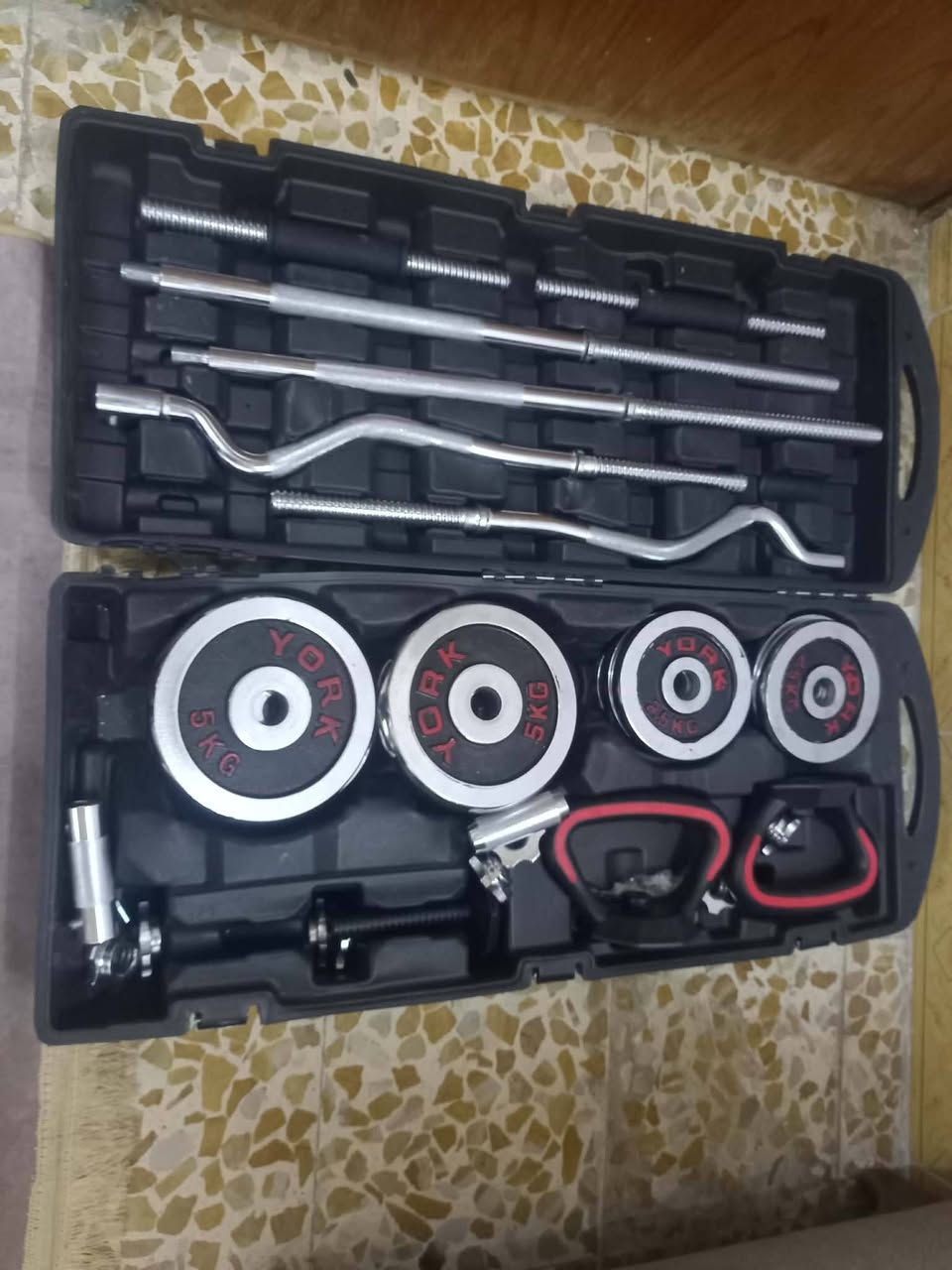 وزن ٥٥ كيلو نظاف استخدام شهر  مع مصطبة المنيوم
سعر ١٣٥الف 
***********
***********
