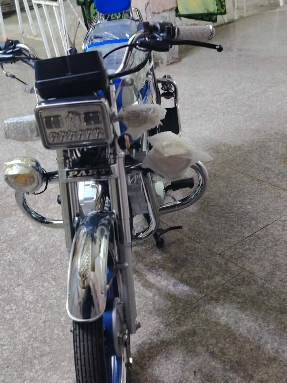 سلام عليكم بارت 24 طالعه بل 25 دراجه كلك كلك تجي بود أوراق من الوكيل سعره ٩٠٠ اوبيه مجال لشراي المو شراي ليعلق ولا يراسل دراجه بل كارتون جديده احله نفس البصوره مكاني ناصريه المركز رقمي ***********
