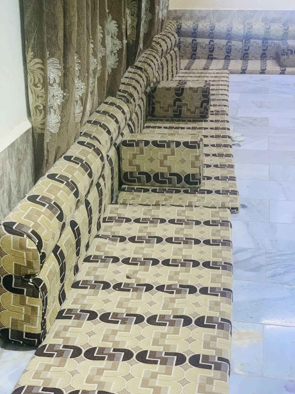 ديوان البيع نضيف كلش ٧ تكيات ٨ دواشك  أمخاد الضهر ١٤ سعره ٢٥٠وبيه مجال


**إذا كنت صاحب هذا الإعلان وتريد حذفه لأي سبب، رجاءا أرسل رسالة إلى الدعم الفني**