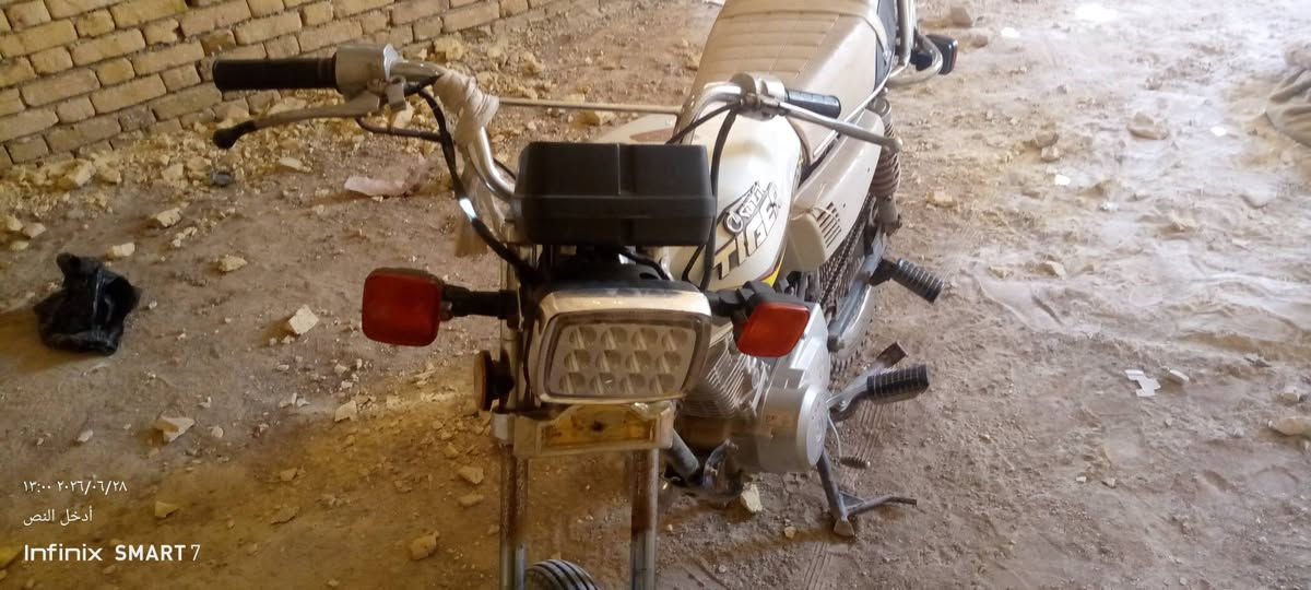 سلام عليكم شباب درجه تايكر للبيع السعر 5500الف  وراق كلش شغال رقم ***********
