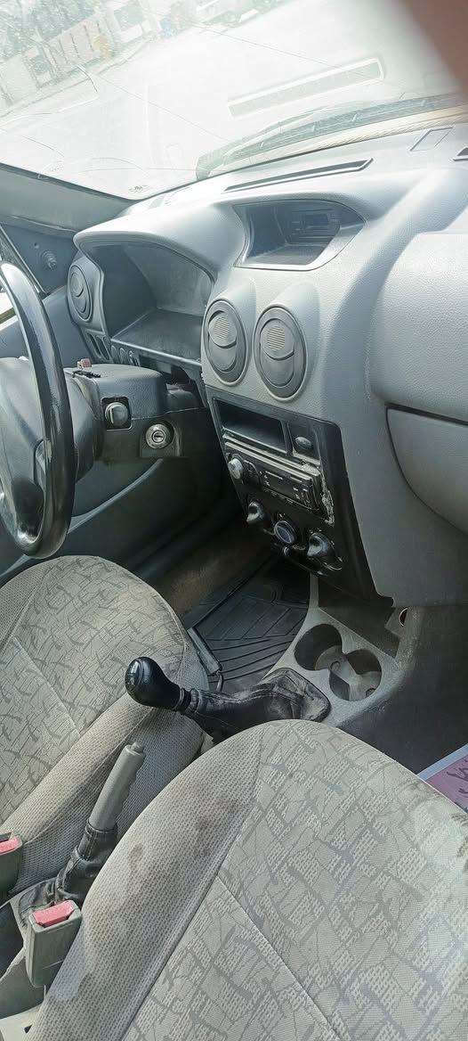 السلام عليكم سياره للبيع سايبا موديل 2012 دشبول نفخ مكفوله من الضربه رقم بغداد مكينه بيها خيط بخار حدادية جديدة زوج تايرات جدد السعر خاص مكان السياره ملحق قرية الغدير رقم الهاتف ***********
