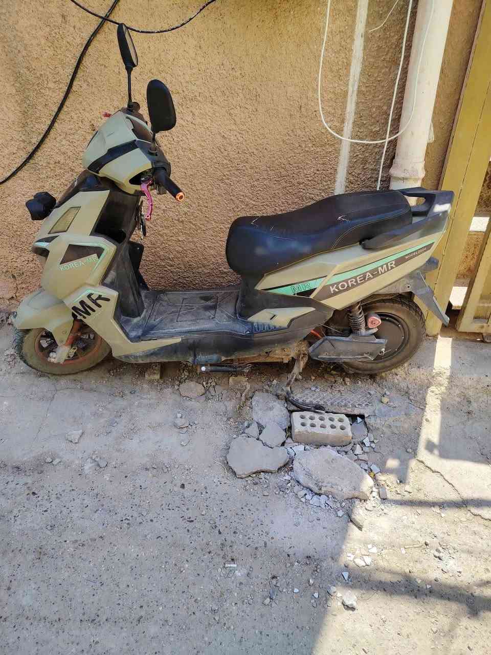 السلام عليكم
دراجة شحن سكنس 
بطاريات نص عمر ابيع كوم حديد سعرها 450 الف بي مجال قليل


**إذا كنت صاحب هذا الإعلان وتريد حذفه لأي سبب، رجاءا أرسل رسالة إلى الدعم الفني**