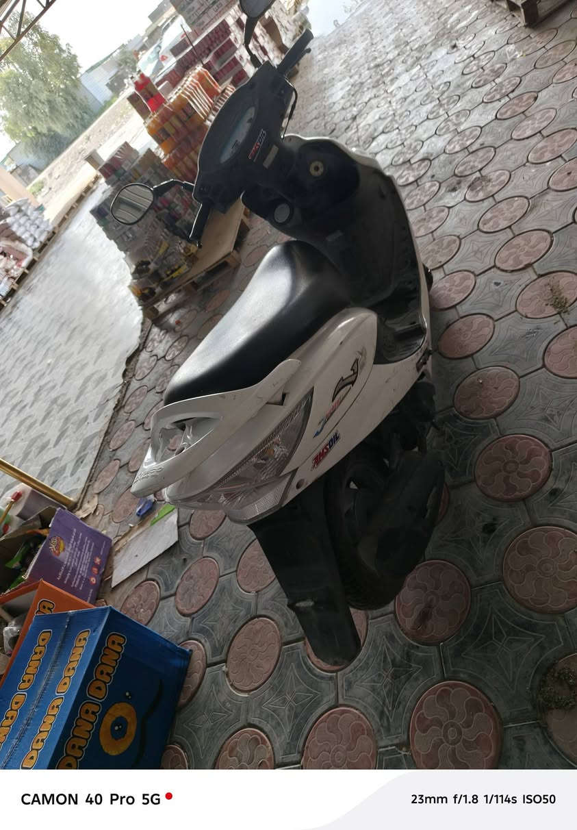 السلام عليكم دراجه كامكو في تو ياباني فول الدراجه رمبه ماشيه قليل جدا السعر 800، مجالها قليل اتصل ودلل ***********
