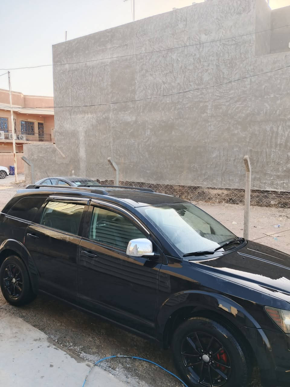 سلام عليكم دوج جورني 2010 السياره نضيفه
المواصفات

كشنات جلد

كشنات كهرباء 

حساس خلفي 

كامره اماميه خلفيه

خزن اماكن سريه

تبريد ثلج 

V6 محرك3.5

المكان الحله مركز للاتصال ***********
سعره 95
