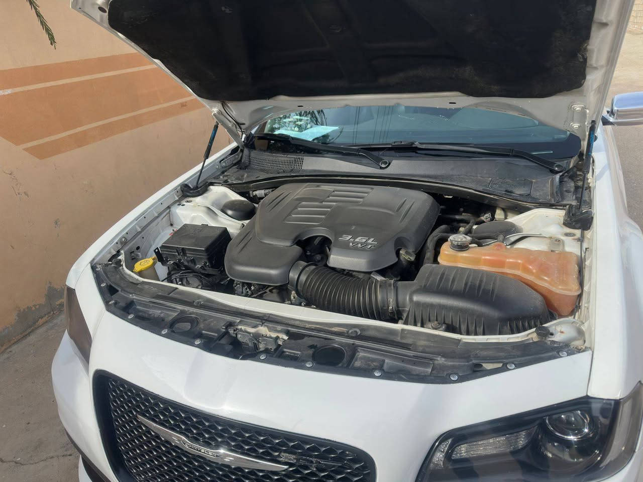 أوباما 2016 بيع فقط
رقم دهوك بأسمي شرط تحويل سنوية ل 28
ماشية 160
محرك 3600
كير محرك شرط
صدر وضخم تايرات جديد
ضرر جاملغ يسار وبيها مكانات بارد
سيارة جديدة ما مشاغلة خط مال جنية
السونار موجود بالصور
مكان/صلاح الدين الشرقاط 
***********
