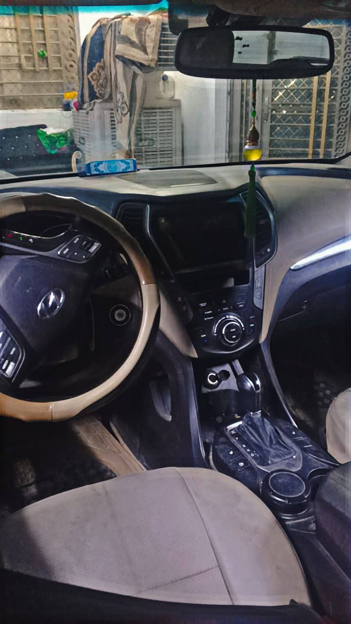 سنتافي 2018 للبيع 
محرك 2400
مانع انزلاق
بنوراما 
بصمه ابواب
جنطه كهرباء 
نقطه غمياء
حساسات خلفيه 
كامره 360 
شاشه اندرويد 
صور السونار بل منشور موجوده 
السعر 150 وبي مجال 
***********
