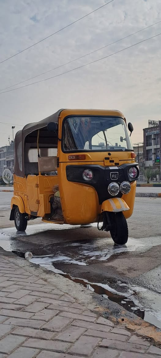 السلام عليكم تكتك 22. للبيع
كفاله ما عدا شخط بل لغد ومكحله ممعمر الغد كله 
تكتك شوفت عينك مابيهة اي نقص تكتك رقم وسنويه رقم انكليزي
تكتك جاهزه مكينه ما مفتوحه بلاديه لا تبخير لا تنقيص لا نضوح 
التكتك مكانهة الزعفرانيه شارع المعهد 
!ملاحضه:  تكتك بدون غراض ابيعهة 
 السعر اتصل *********** + بي واتساب
