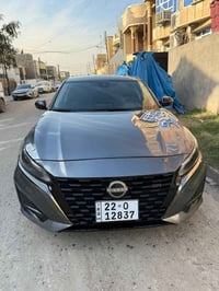 إلتما SR موديل 2023 فول الفول عده الفتحة  ماشية 19 الف بعدها بحالة الو...