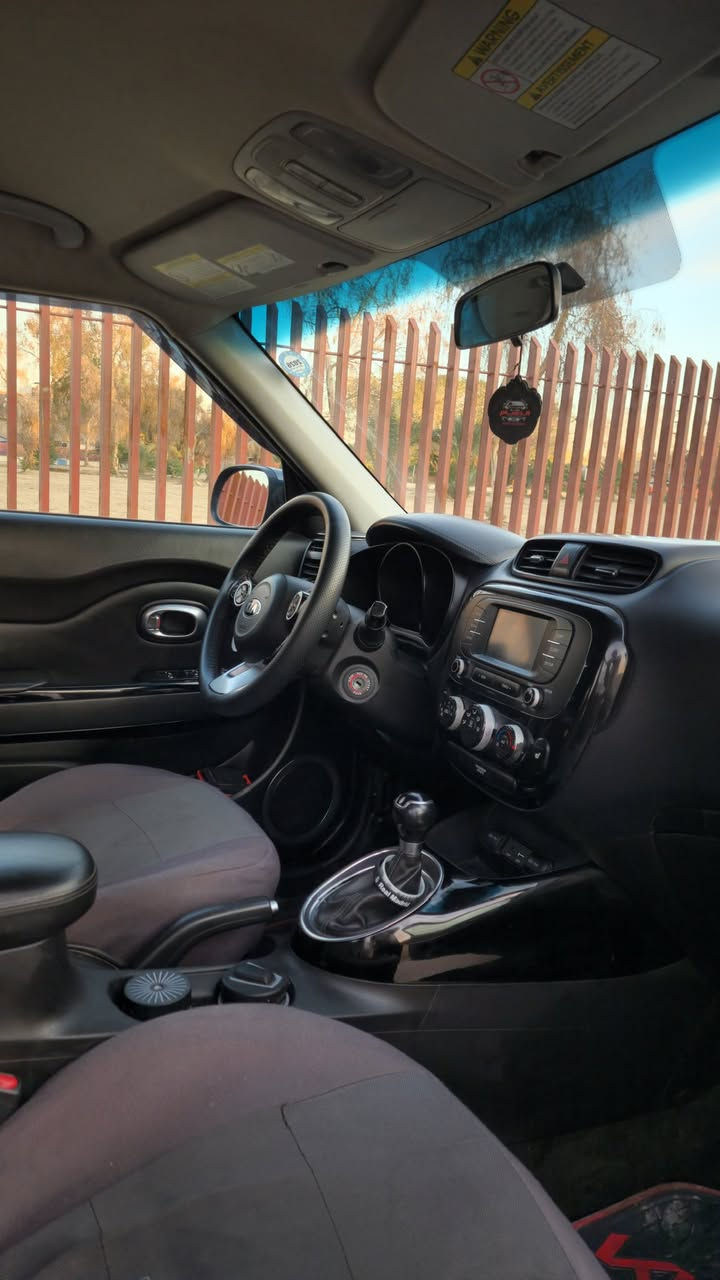 كيا صول 18
وارد كندي السيارة جديدة بالكامل وعليها ادامة صدر وتخم تاير جديد ،كير at المرغوب 6 نمر ، محرك 2000 باسمي تحويل مباشر خالية من اي عيوب تبريد ثلج ، مقاعد تدفئة ، تدفئة ستيرن , لايتات زينون
حادثها بنيد ودعامية فقط
ماشية 116 كيلو وقابل للزيادة
العنوان : صليخ
***********
