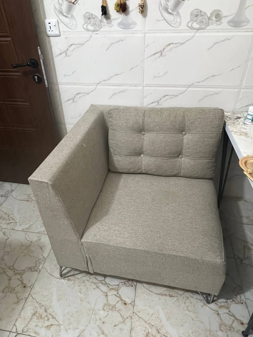 اثاث كامل للبيع بغداد الغزاليه للاتصال ***********
