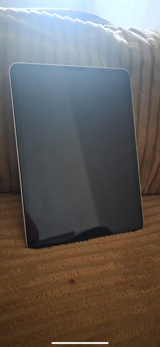 ايباد 11 M2
ذاكرة 256
كامل ملحقاتة 
سعر 700


**إذا كنت صاحب هذا الإعلان وتريد حذفه لأي سبب، رجاءا أرسل رسالة إلى الدعم الفني**