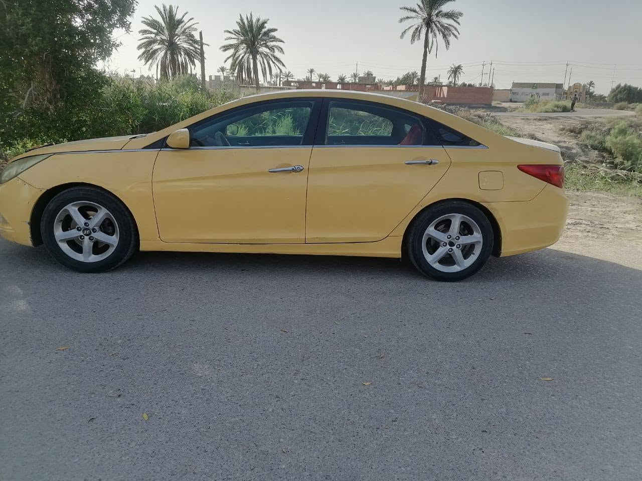 السلام عليك سياره للبيع سوناتا موديل 2011وارد امريكي  سياره بسمي رقم واسط انكليزي مشروع وطني مصفره هيئه وقرامات سياره بدون ضربه مكاني ناصريه مركز سعرها 80بيه مجال قليل ***********///***********

