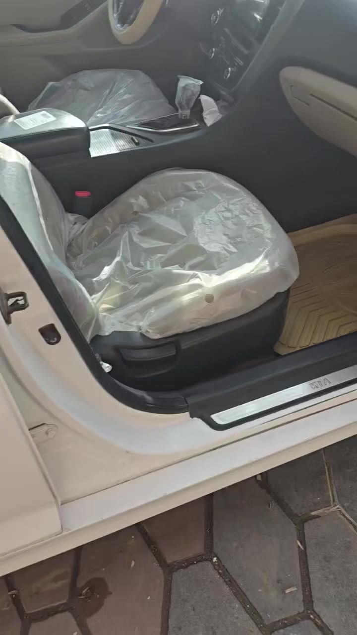 سلام عليكم كيا وبتيمه موديل ١٢ خليجي مكينه ٢٤٠٠ 
ارقام وسنويه منتهيات حدادية جديدة وتخم تاير جديد وتبريد ثلج باقي تفاصيل اتصال *********** سعر ١١٠ وبيهة مجال
