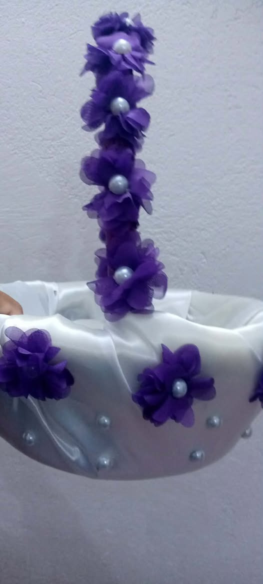 بنات هذا شغل ابنيه 
بدايه مشروعهه
وباسعار مناسبه


**إذا كنت صاحب هذا الإعلان وتريد حذفه لأي سبب، رجاءا أرسل رسالة إلى الدعم الفني**