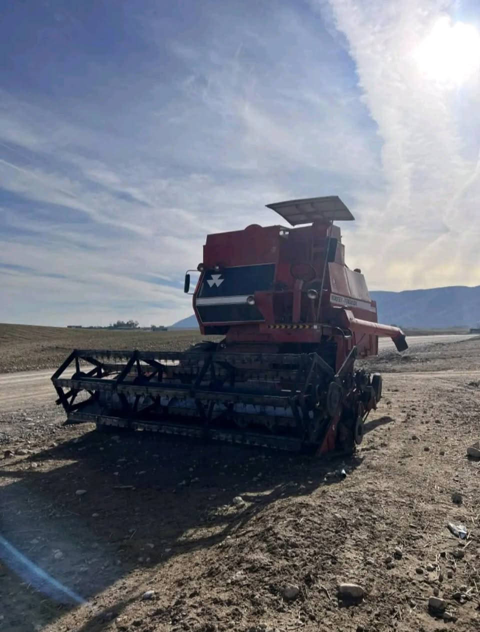 سلام عليكم 
مكلف بالنشر
سعر ٦٠ ورقه بيها مجال

***********
