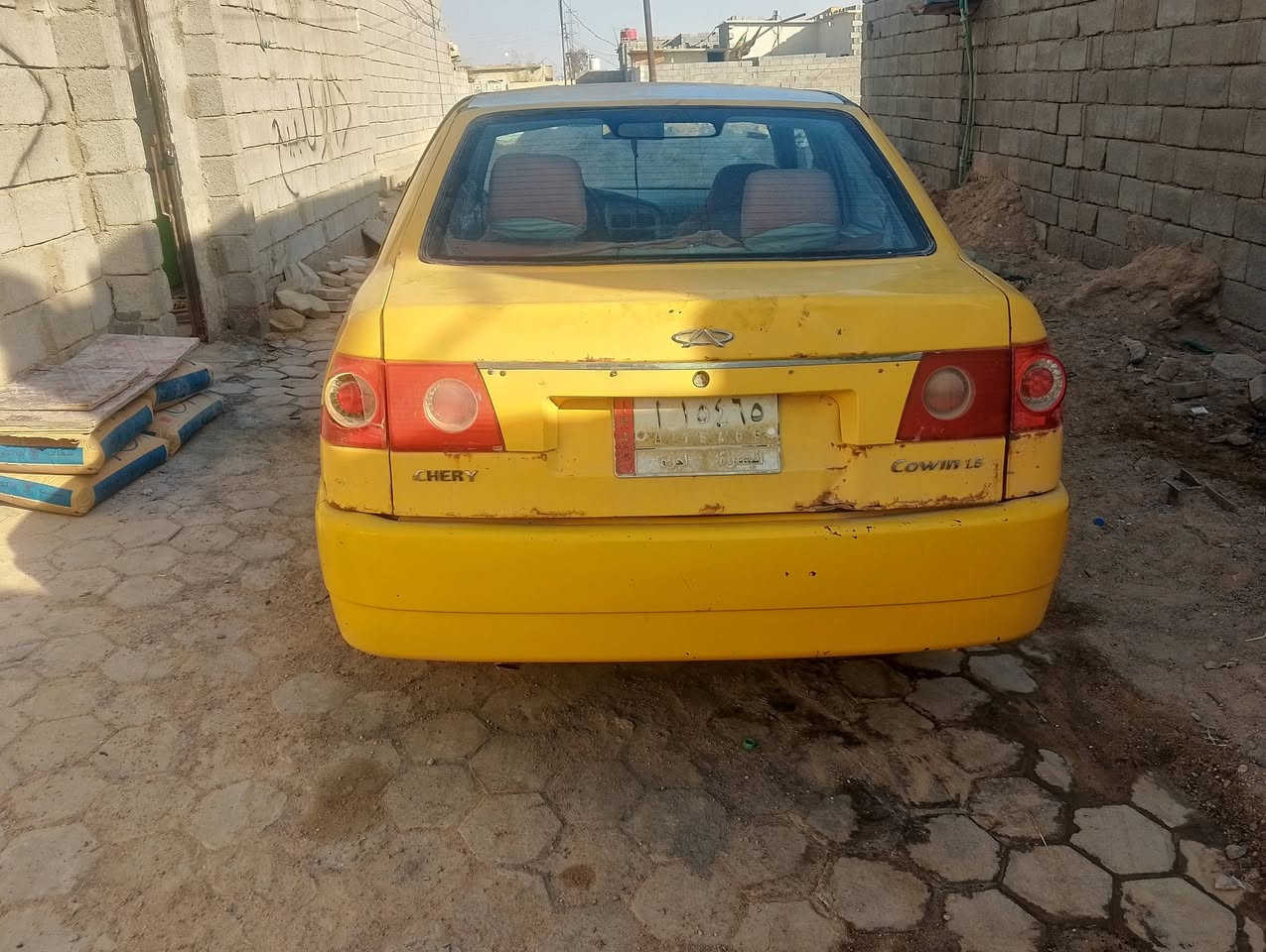 شيري كوين رقم بصره راعيها موجود بلبصره سنويه منتهيه مديل 2011 هيئة وغرامات عله المشتري اريدها 10وبيها مجال قليل مكان البصره الزبير مامتواجد عله الفيس واتساب *********** السياره كلشي مابيها بس انه ابيع كوم حديد بس راعي
