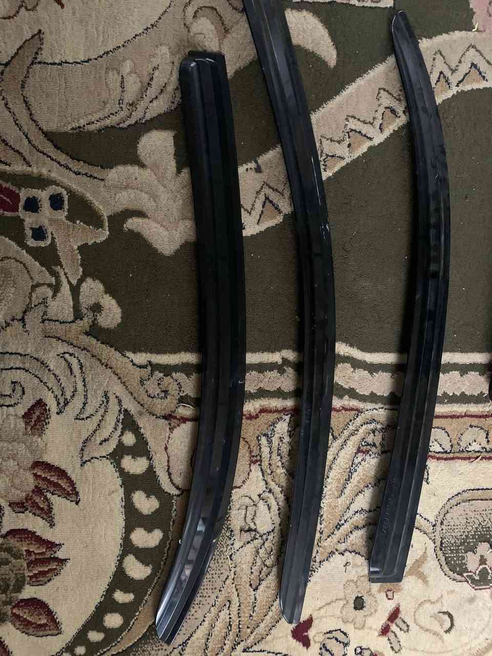 مطريات عدد ٣ فقط مال سايق ما موجوده سعر ٧
مراية  جهت النفر السعر ١٠
عطر السعر  ما بي اي كسر سعر ٧
سعر نهائي  
الي تفيدو الاغراض يتواصل 
***********
