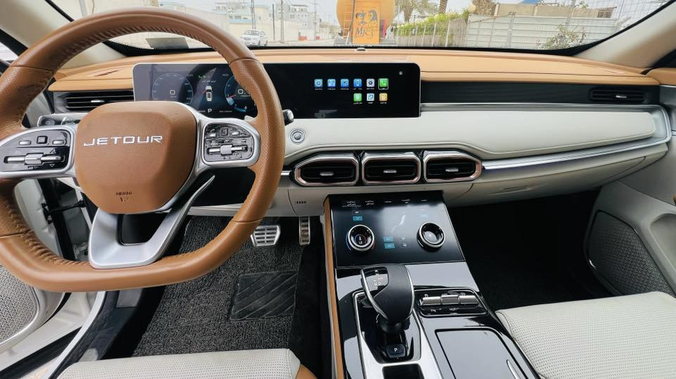 سلام عليكم
جيتورx70 2024   لون ابيض 
رقم (بغداد )
ماشية 24  قابل للزيادة  
بانوراما 
كشنات جلد + تدفئه تبريد + خزن + كهرباء
صندوق كهربائي 
حساسات امامي خلفي 
رادار جانبي 
محرك 16 توربو 
گير 7 نمر 
اضويه زنون متحرك 
داخل ليد بالكامل 
اضويه ترحيب 
تحكمات ستيرن
ويل حجم 20
5 كامرات + كامره 360 
7 راكب 
3 وضعيات قياده 
اكروز سرعه 
شفتات 
بصمات 2
Auto hold
هاند بريك كهربائي 
داخل مشمشي 
السياره بدون ضرضر مكفوله من الدعاميه للدعاميه السياره  على حالة الوكالة 
سعر السياره28  مليون وبيه مجال 
مكاني نجف ***********
