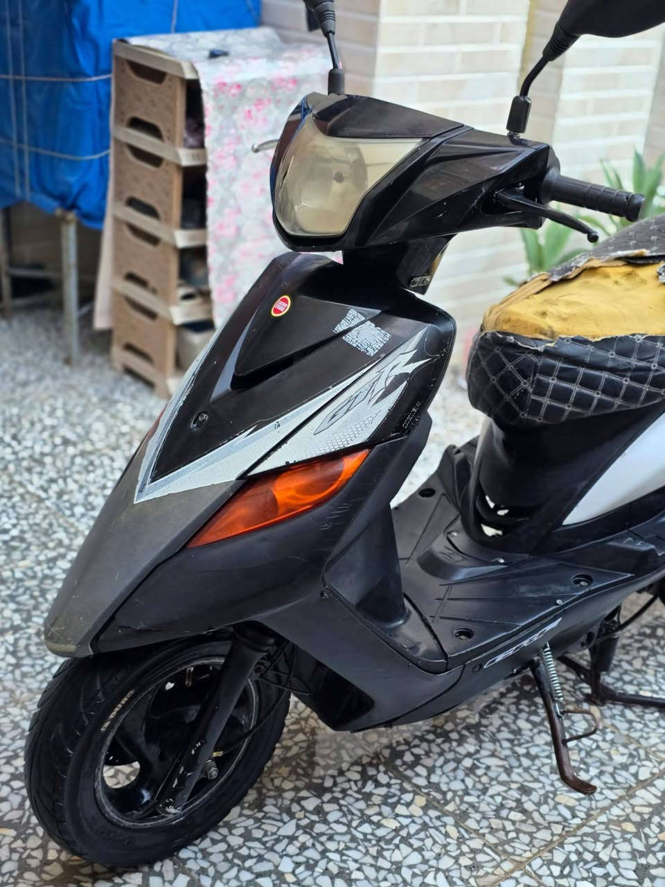 سلام عليكم ماكس ثعلب للبيع كامله من كلشي مكينه مفتوحه مبدل بيهه بس لاستيك ولف الله شاهد ماعوزهه اي شي كهربهيات كلهه شغاله سلف هندر بس هيه نوزل نكره بكل وقت دراجه حلوه سعرهه 500 وبيهه مجال مكاني بغداد رقمي *********** واتساب رصيد متواجد ❤
