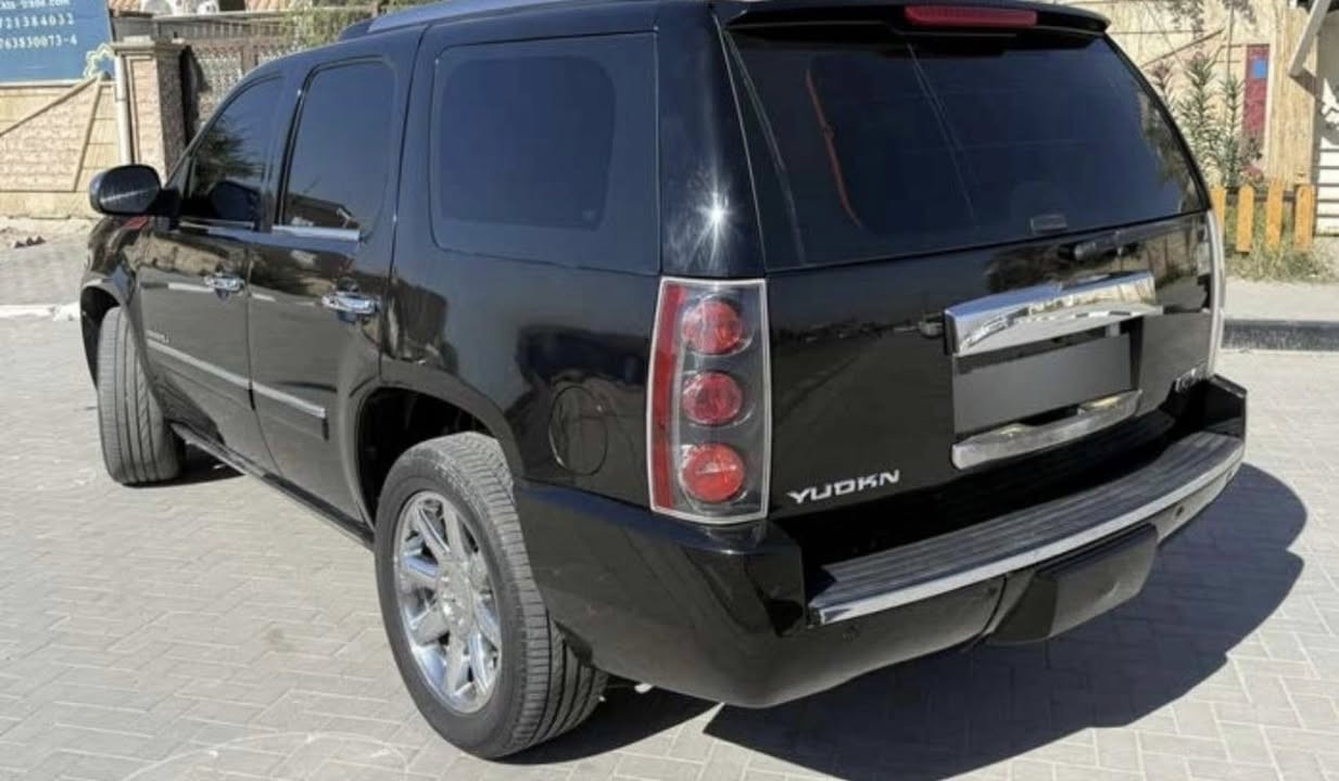 جمسي دينالي2013 رقم بغداد مميز بأسمي مصبوغه جمالية بدون حدث
موصفات كشنات كهربائي
صندوق كهرباء 
تشغيل بعد 
محرك 6.2
السياره جديده وجاهزة من جميع النواحي
السعر 210
مكاني بصرة.     ***********
