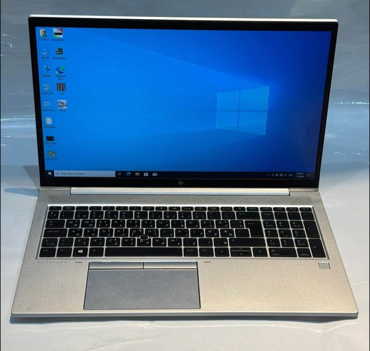 EliteBook (جديد حرفياً) 💻
جهاز الأعمال الأنيق، يجمع بين الأمان العالي، الأداء السريع، والتصميم العصري.. وبسعر معقول جداً!

🔥 أبرز المواصفات الفنية:

 🔹 المعالج: AMD Ryzen™ 3 5400U (أداء جبار وعالي الكفاءة، يعادل معالجات Core i5 من الجيل الحادي عشر).

 🔹 الذاكرة العشوائية (RAM): 8 GB لضمان سرعة فائقة واستجابة ممتازة.

 🔹 الهارد (التخزين): 256 GB SSD (سرعة فائقة في الإقلاع وتشغيل البرامج).

 🔹 الشاشة: بمقاس كبير ومميز 15.6 بوصة وبدقة Full HD فائقة الوضوح.

✨ المميزات والإضافات الاحترافية:

 🔒 حماية متكاملة وأمان عالي: مجهز ببصمة وجه (IR) + بصمة إصبع لفتح سريع وآمن، بالإضافة إلى غالق كاميرا لحماية الخصوصية.

 🌟 حالة الجهاز: جديد حرفياً، مفحوص بالكامل وخالٍ من أي عيوب أو خدوش.

💰 السعر والعرض الخاص:

 💵 السعر: 450 ألف دينار عراقي فقط!

📞 للحجز والاستفسار:

 📱 رقم الاتصال: ***********

 💬 واتساب (WhatsApp): متوفر على نفس الرقم، أو اضغط مباشرة على الرابط للمراسلة الفورية: 

https://wa.me/9647724588666
